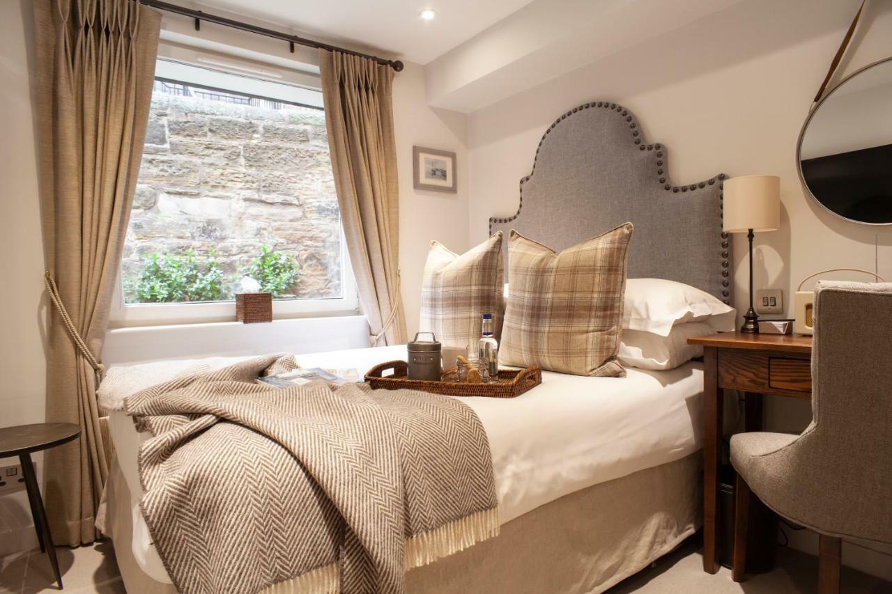 Hotel The Roseate - Small Luxury Of The World 5*